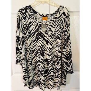 Ruby Rd Womens XL Zebra Print V-Neck Top 3/4 Sleeve Gold Ring Rhinestone Blouse